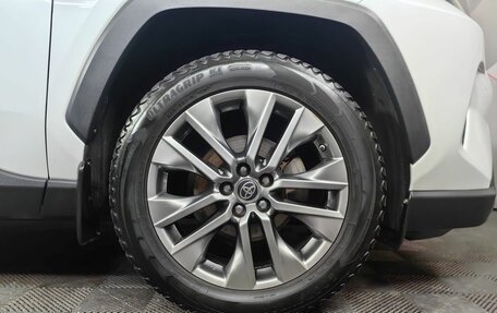 Toyota RAV4, 2020 год, 3 743 000 рублей, 9 фотография