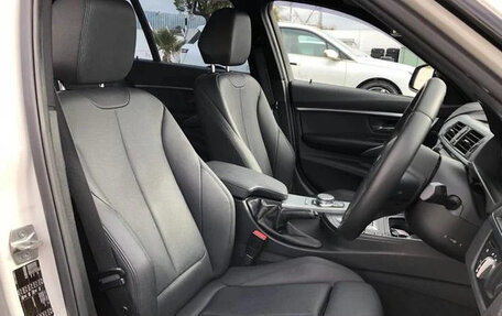 BMW 3 серия, 2018 год, 1 300 055 рублей, 11 фотография