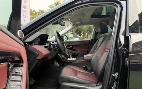 Land Rover Range Rover Evoque II, 2024 год, 4 650 009 рублей, 10 фотография