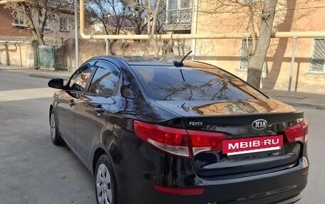 KIA Rio III рестайлинг, 2017 год, 950 000 рублей, 10 фотография