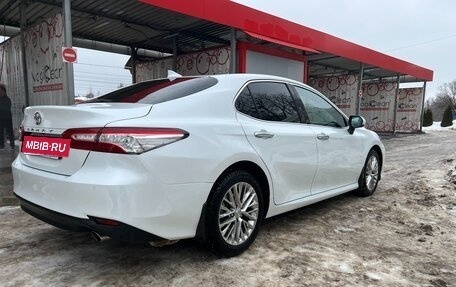 Toyota Camry, 2021 год, 3 450 000 рублей, 6 фотография