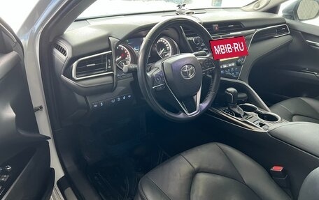 Toyota Camry, 2021 год, 3 450 000 рублей, 8 фотография