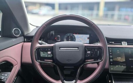 Land Rover Range Rover Evoque II, 2024 год, 4 440 000 рублей, 15 фотография