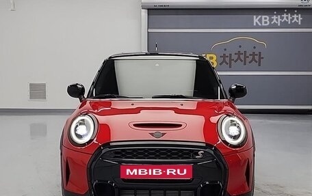MINI Countryman II (F60), 2023 год, 2 850 000 рублей, 2 фотография