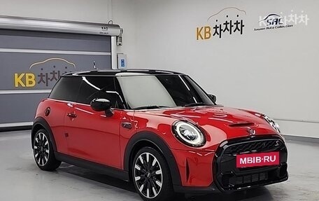MINI Countryman II (F60), 2023 год, 2 850 000 рублей, 4 фотография