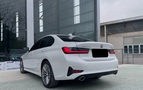 BMW 3 серия, 2022 год, 2 750 000 рублей, 2 фотография