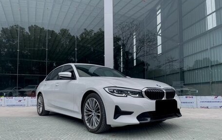 BMW 3 серия, 2022 год, 2 750 000 рублей, 5 фотография