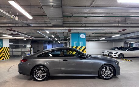 Mercedes-Benz E-Класс, 2019 год, 4 850 000 рублей, 4 фотография