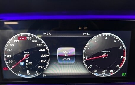 Mercedes-Benz E-Класс, 2019 год, 4 850 000 рублей, 13 фотография