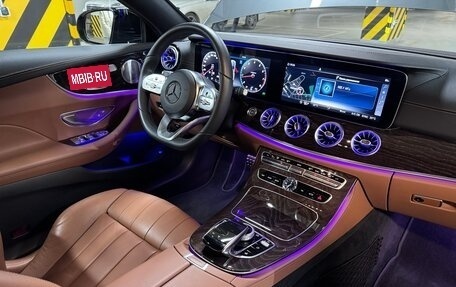 Mercedes-Benz E-Класс, 2019 год, 4 850 000 рублей, 20 фотография