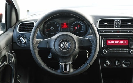 Volkswagen Polo VI (EU Market), 2011 год, 699 000 рублей, 16 фотография