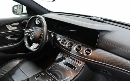 Mercedes-Benz E-Класс, 2020 год, 4 020 000 рублей, 10 фотография
