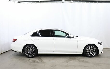 Mercedes-Benz E-Класс, 2020 год, 4 020 000 рублей, 7 фотография