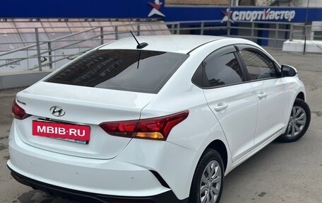 Hyundai Solaris II рестайлинг, 2021 год, 1 450 000 рублей, 9 фотография