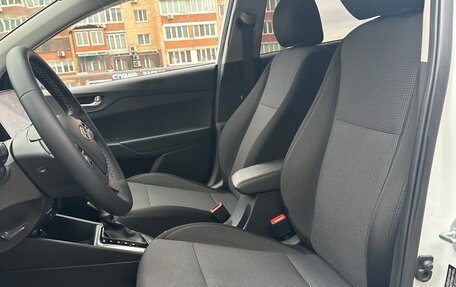 Hyundai Solaris II рестайлинг, 2021 год, 1 450 000 рублей, 25 фотография