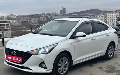 Hyundai Solaris II рестайлинг, 2021 год, 1 450 000 рублей, 23 фотография