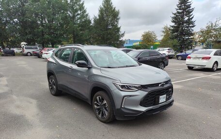 Chevrolet Tracker, 2023 год, 2 200 000 рублей, 2 фотография