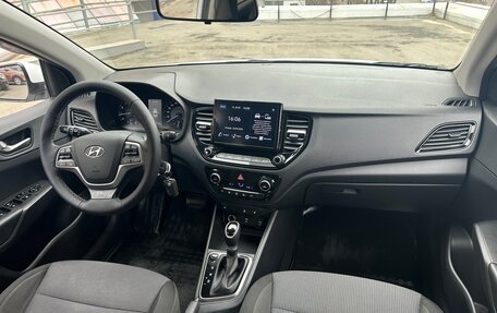 Hyundai Solaris II рестайлинг, 2021 год, 1 450 000 рублей, 32 фотография