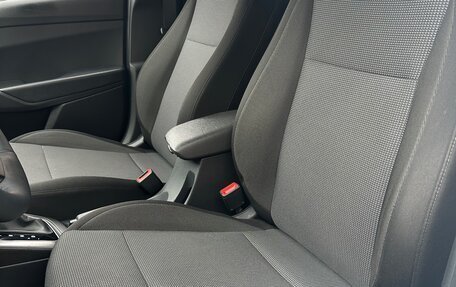 Hyundai Solaris II рестайлинг, 2021 год, 1 450 000 рублей, 40 фотография