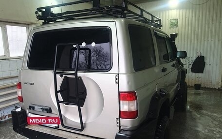 ЛуАЗ Patriot, 2012 год, 700 000 рублей, 3 фотография
