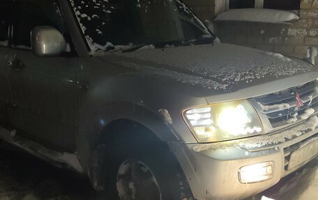 Mitsubishi Pajero III рестайлинг, 1998 год, 800 000 рублей, 27 фотография