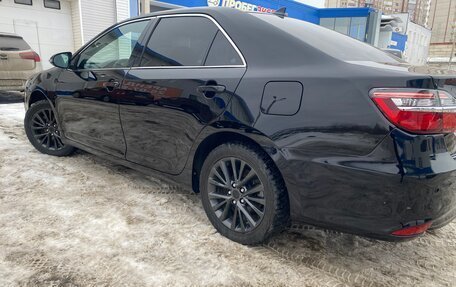 Toyota Camry, 2018 год, 1 400 000 рублей, 4 фотография