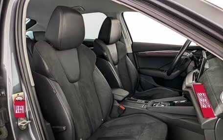 Skoda Octavia IV, 2020 год, 2 375 000 рублей, 20 фотография