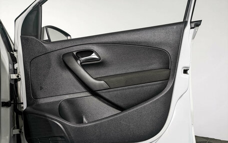 Volkswagen Polo VI (EU Market), 2019 год, 1 350 000 рублей, 20 фотография