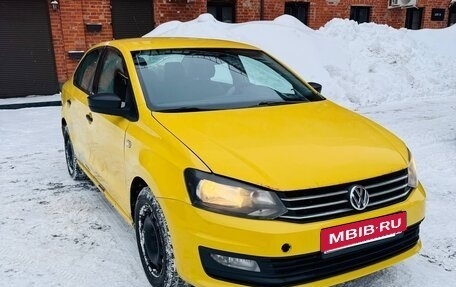 Volkswagen Polo VI (EU Market), 2018 год, 595 000 рублей, 1 фотография