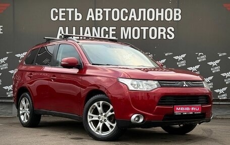 Mitsubishi Outlander III рестайлинг 3, 2013 год, 1 099 000 рублей, 1 фотография