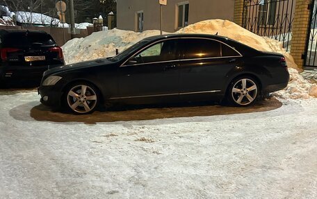 Mercedes-Benz S-Класс, 2007 год, 1 900 000 рублей, 2 фотография
