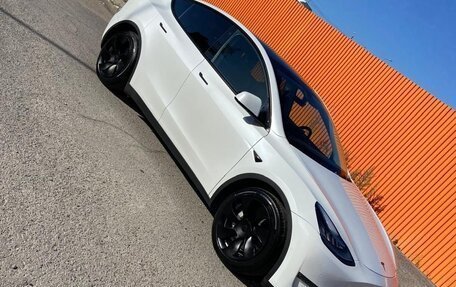 Tesla Model Y I, 2021 год, 4 100 000 рублей, 13 фотография