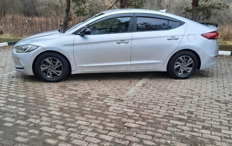 Hyundai Elantra VI рестайлинг, 2017 год, 1 175 000 рублей, 4 фотография