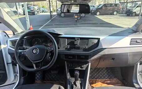 Volkswagen Polo, 2021 год, 999 999 рублей, 9 фотография