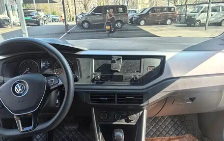 Volkswagen Polo, 2021 год, 999 999 рублей, 11 фотография