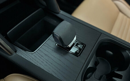 Land Rover Discovery Sport I рестайлинг, 2024 год, 6 000 000 рублей, 20 фотография