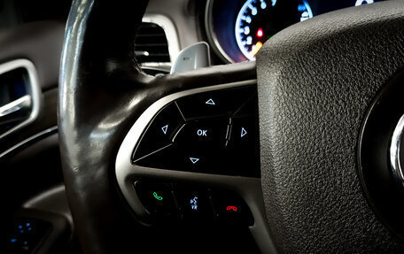 Jeep Grand Cherokee, 2018 год, 2 550 000 рублей, 26 фотография