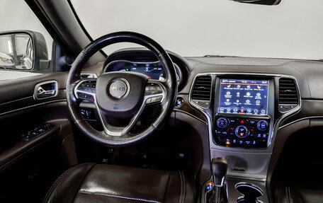 Jeep Grand Cherokee, 2018 год, 2 550 000 рублей, 30 фотография