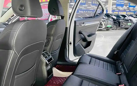 Skoda Superb III рестайлинг, 2021 год, 1 499 000 рублей, 10 фотография