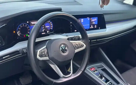 Volkswagen Golf VIII, 2021 год, 1 279 000 рублей, 7 фотография