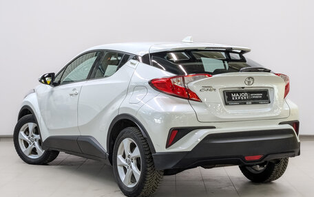 Toyota C-HR I рестайлинг, 2019 год, 2 555 000 рублей, 7 фотография