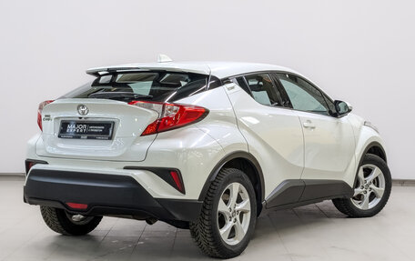 Toyota C-HR I рестайлинг, 2019 год, 2 555 000 рублей, 5 фотография