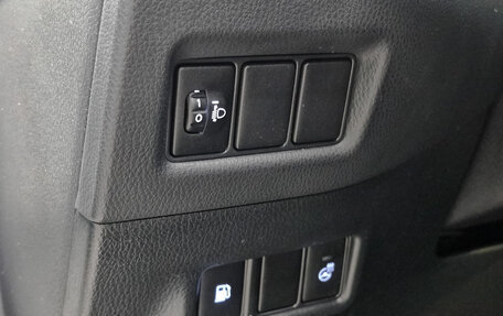 Toyota C-HR I рестайлинг, 2019 год, 2 555 000 рублей, 24 фотография