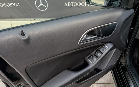 Mercedes-Benz A-Класс, 2015 год, 1 600 000 рублей, 19 фотография