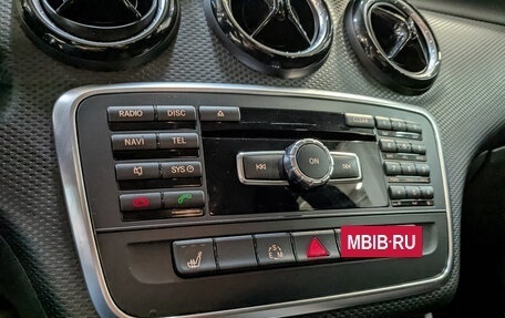 Mercedes-Benz A-Класс, 2015 год, 1 600 000 рублей, 21 фотография