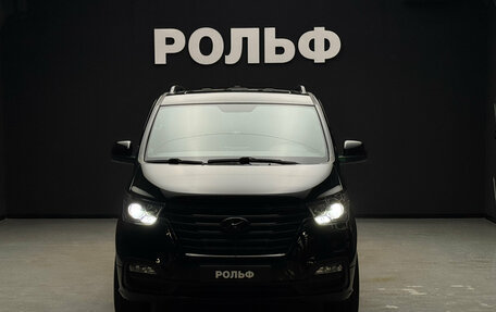 Hyundai Grand Starex Grand Starex I рестайлинг 2, 2020 год, 4 600 000 рублей, 2 фотография