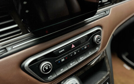 Hyundai Grand Starex Grand Starex I рестайлинг 2, 2020 год, 4 600 000 рублей, 18 фотография