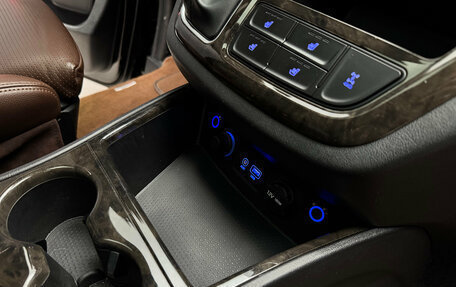 Hyundai Grand Starex Grand Starex I рестайлинг 2, 2020 год, 4 600 000 рублей, 27 фотография