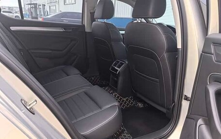 Skoda Superb III рестайлинг, 2023 год, 2 150 008 рублей, 19 фотография