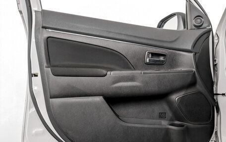 Mitsubishi ASX I рестайлинг, 2014 год, 1 295 000 рублей, 19 фотография